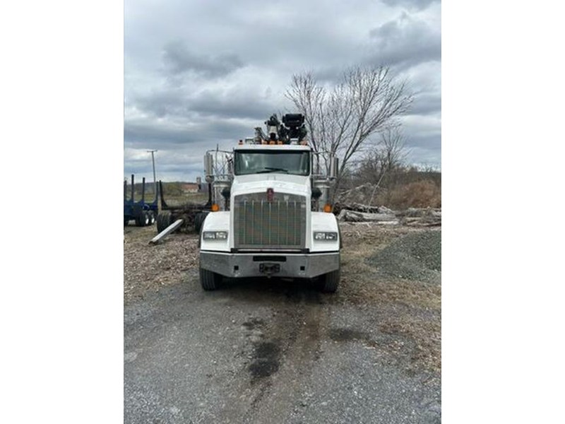 2013 Kenworth T-800 Log Truck
